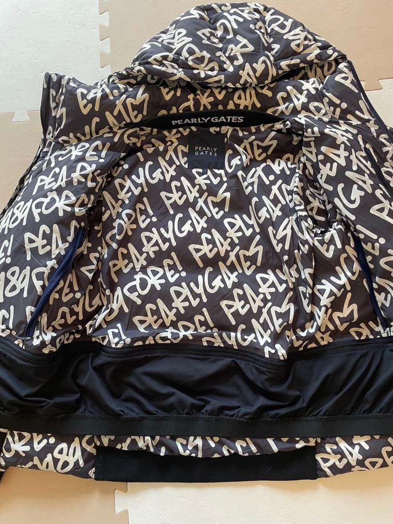 PEARLY GATES グラフィックダウンジャケット