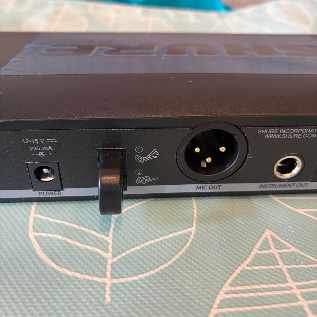 シュア受信機とアダプター　BLX4