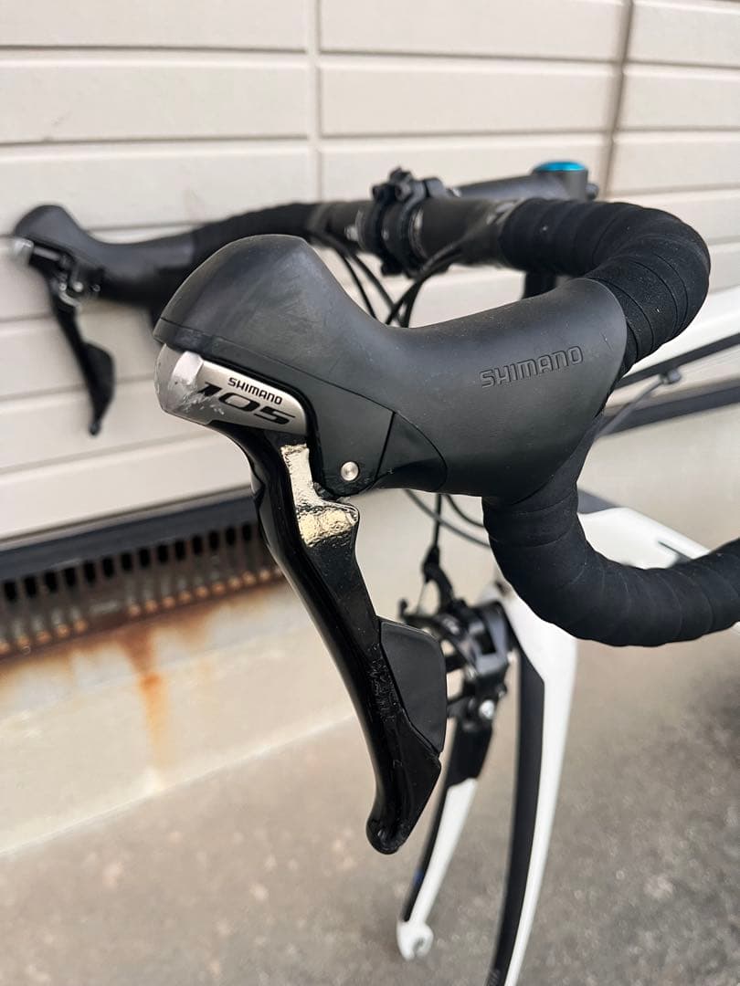 TREK ロードバイク　Shimano 105 DOMANE2.3 トレック