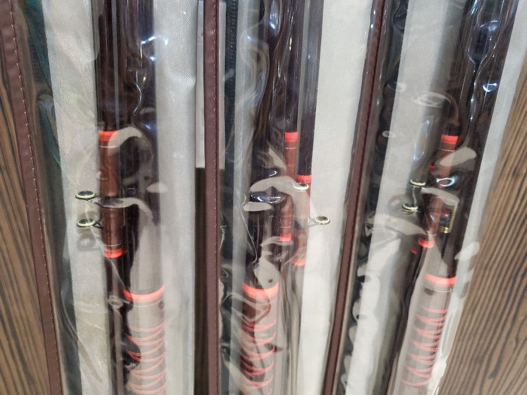 未使用　カーボン舟竿　秘伝　1-210　３本セット