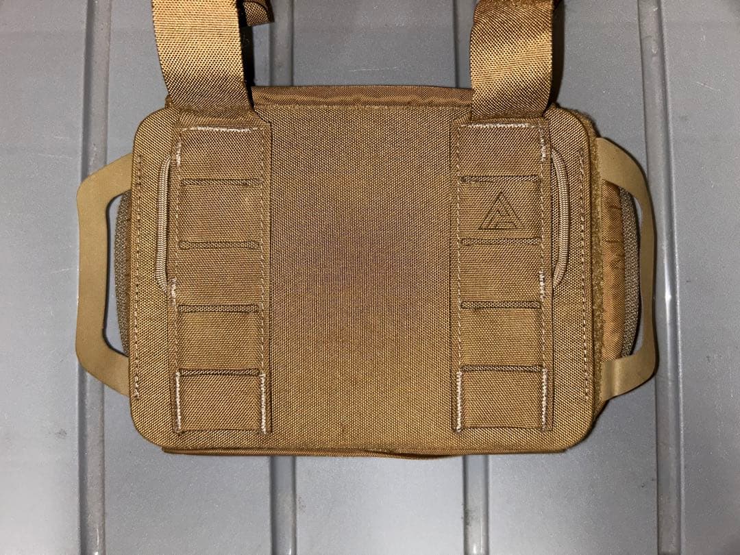 個人装備 Direct Action MED pouch Horizontal MK3