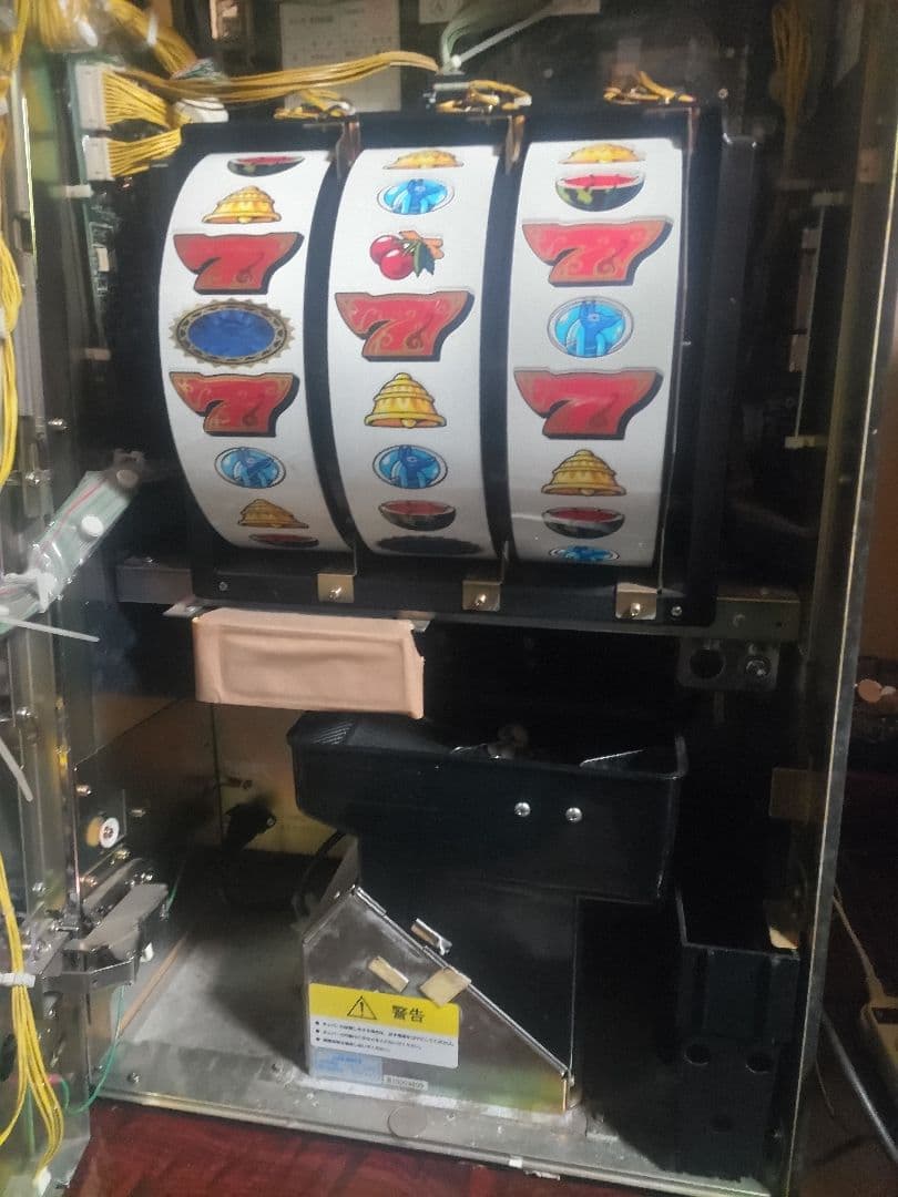 引き取り限定 ブラックラグーン、初代秘宝伝 スロット実機