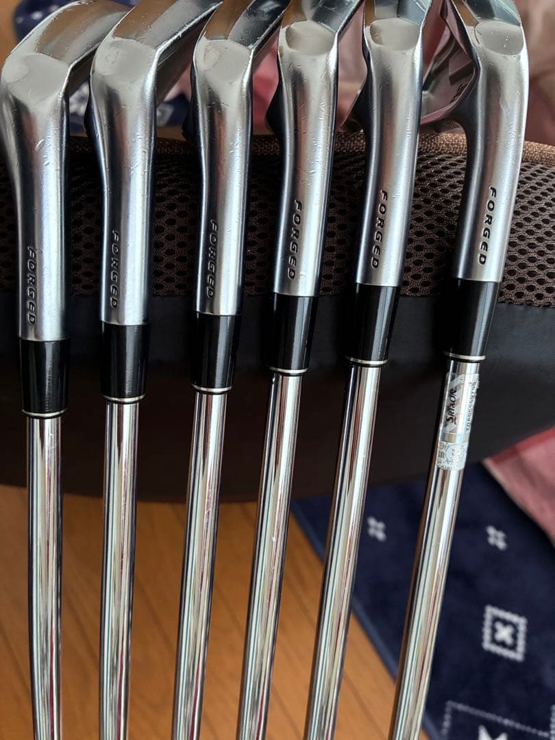 スリクソン　ZX7 アイアン　5-PW 6本 NS950NEO S メーカー特注