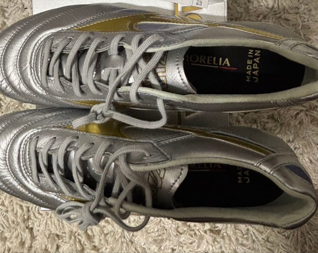 新品　超最新　超限定品　ミズノ　モレリア DNA JAPAN 26cm