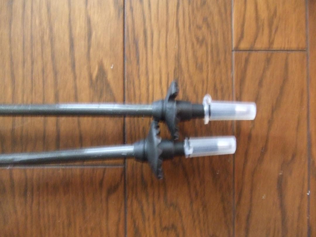 新品/展示保管品:カーボン製スノーポール　110ｃｍ：LEKI