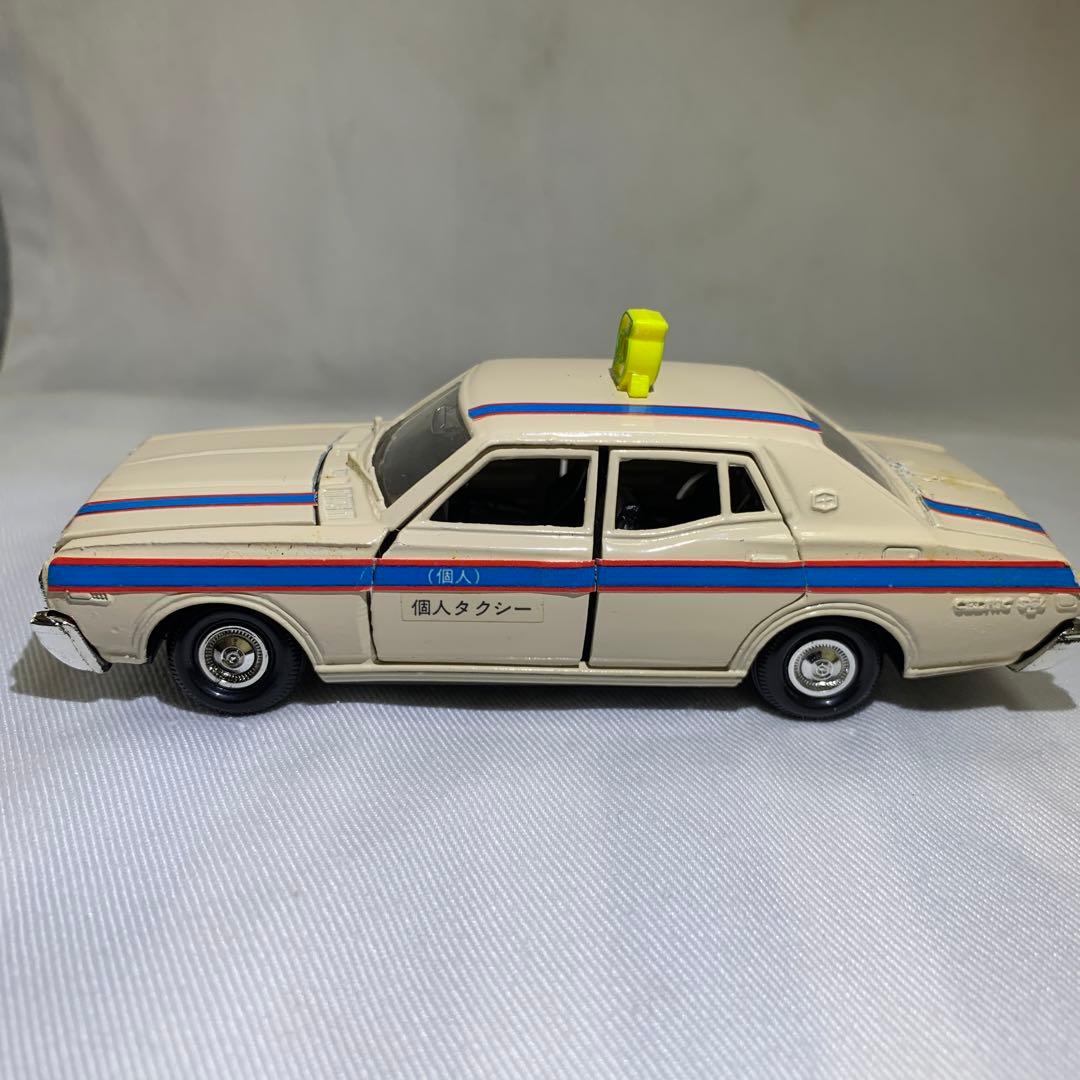 ダイヤペット日産セドリックタクシー