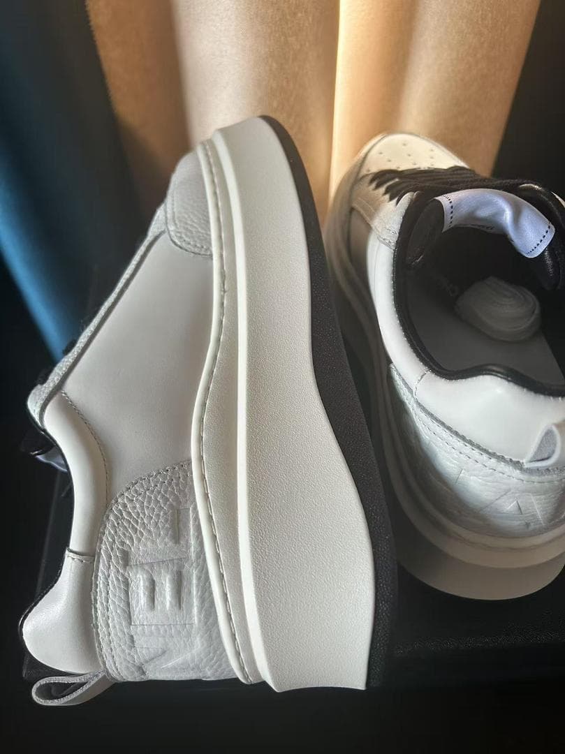 CHANEL シャネル　スニーカー ホワイト 37