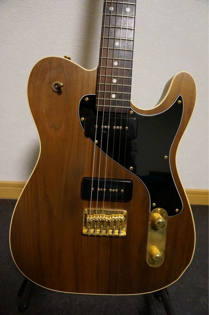 Moon - RM283DX WN/R GO レゲエマスター