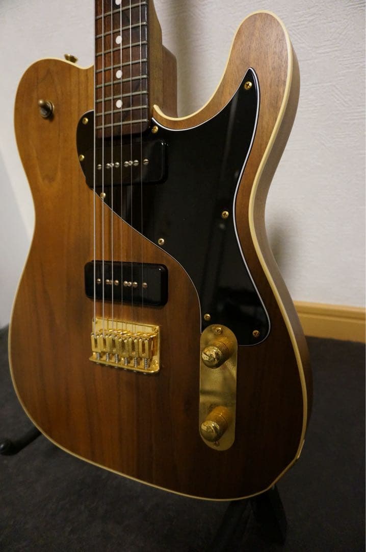 Moon - RM283DX WN/R GO レゲエマスター