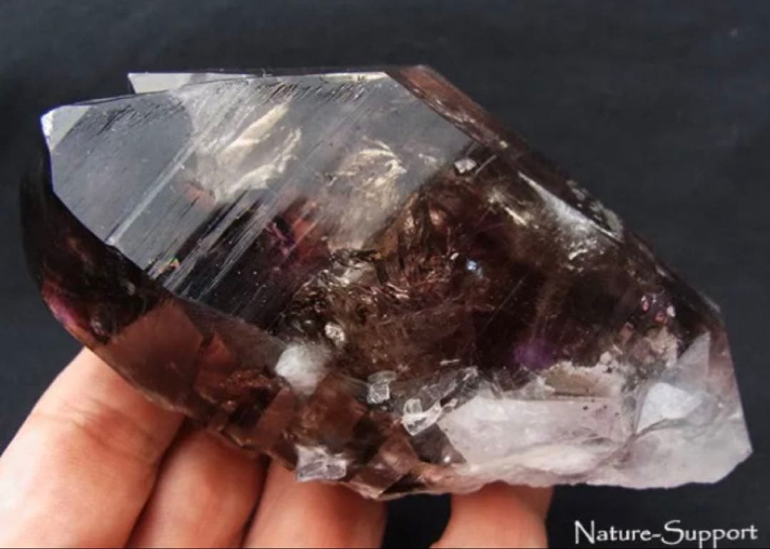 ⭐︎超レア⭐︎323．5g ブランドバーグアメジスト　ディープカラー