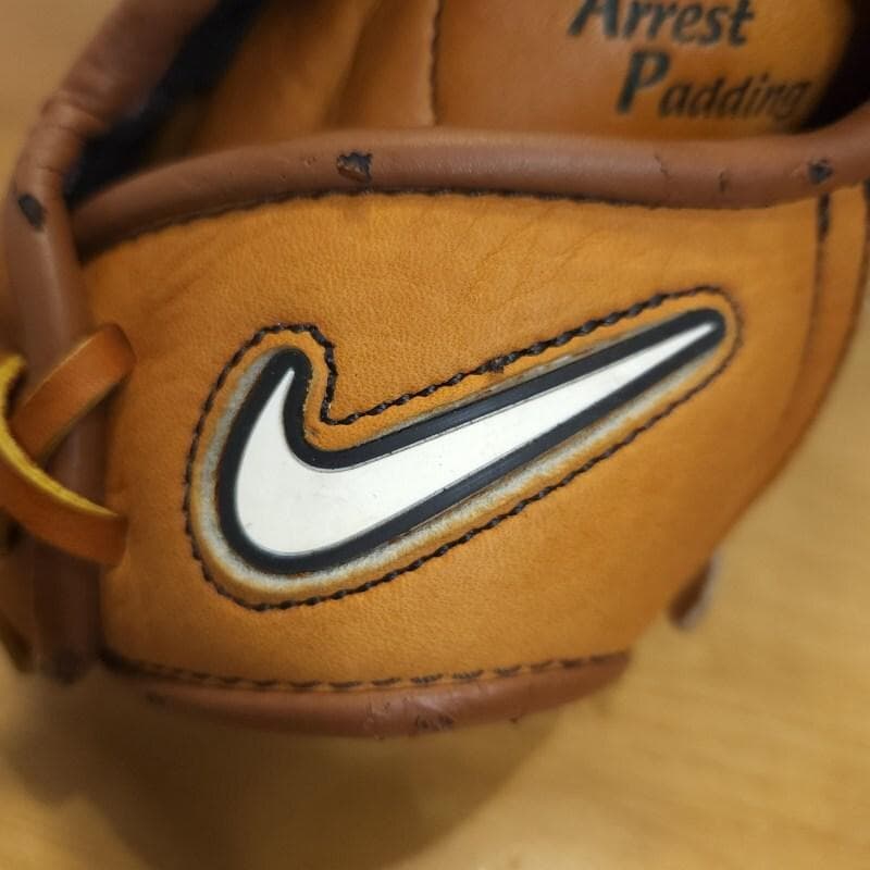 NIKE ナイキ ダイアモンドレディ 内野用 軟式グローブ