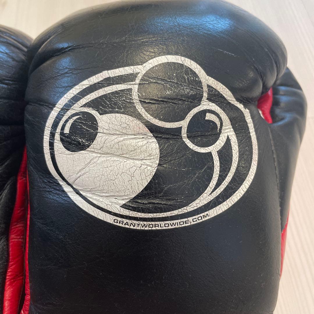 GRANT ボクシンググローブ 黒/赤 10oz