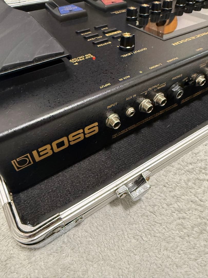 BOSS GT-100 ギターエフェクター