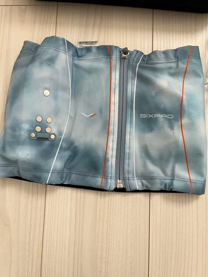 Sサイズコントローラー SIXPAD シックスパッド コアベルト数回使用