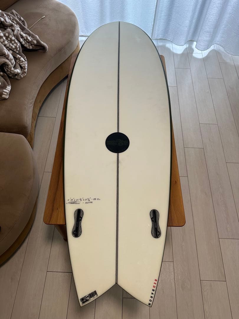 美品］JSサーフボードレッドバロン（PE） 5\"10