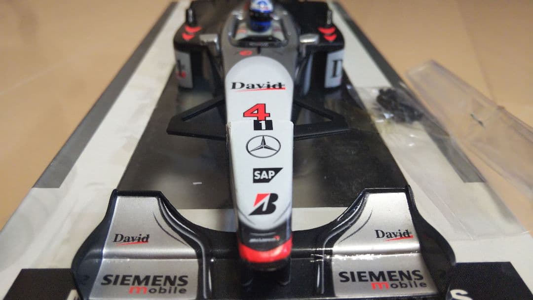 Miniz-F1 McLaren MP4/16 No.4 未使用品