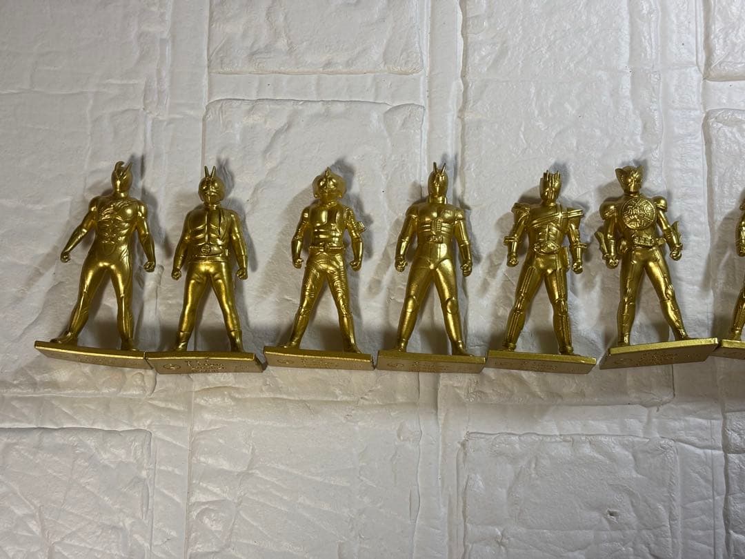 仮面ライダーゼッツ フィギュア付きチョコスナック　12種金色ver +オマケ付