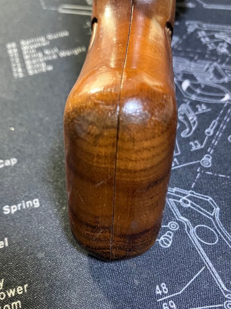 木製トイガングリップ 金属エンブレム付き