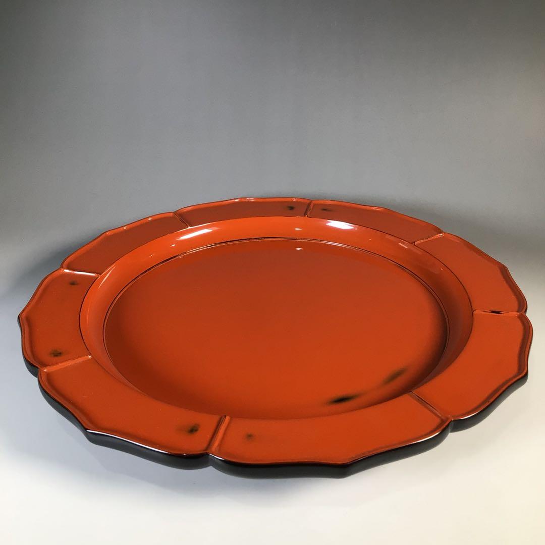 Ｍ４２４　輪花盆　『塗師　岡田表寛作』『表千家　堀内宗完　書付』　共箱　菓子器