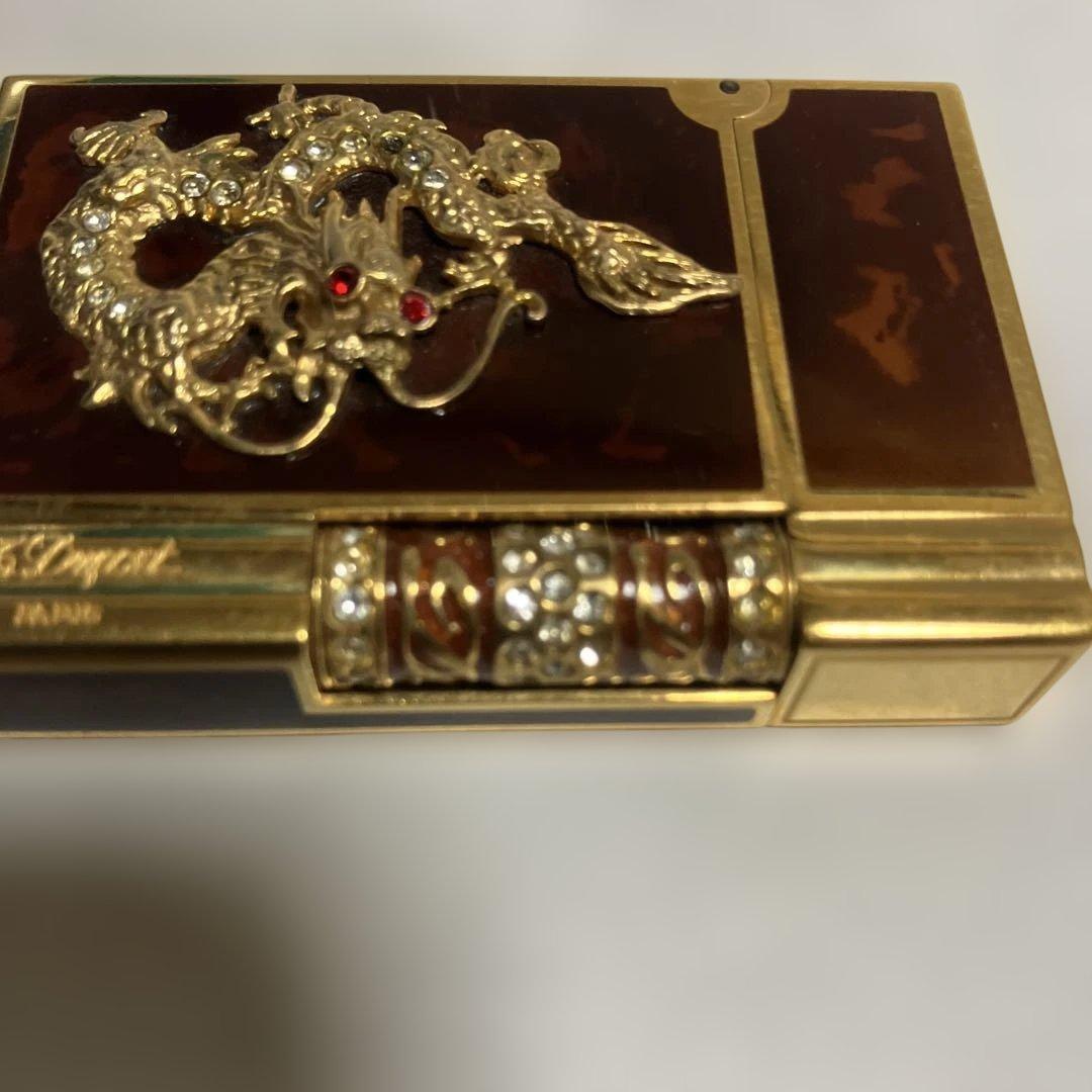 ドラゴン装飾のデュポンライター