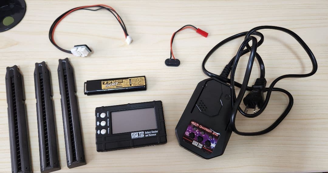 東京マルイ M93R 電動 マガジン バッテリー コネクタ 充電器 チェッカー