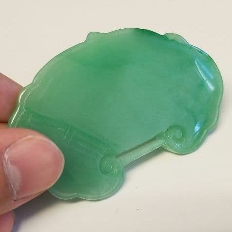 ビルマ　翡翠　ペンダント？　骨董