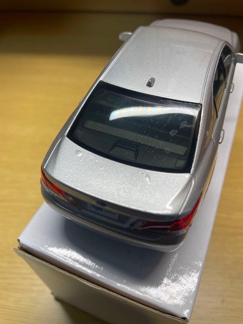 トヨタ クラウン 非売品ミニカー カラーサンプル