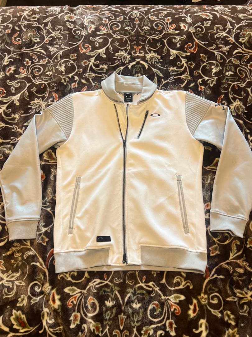 極美品 オークリー スカル ゴルフブルゾン ホワイトXL