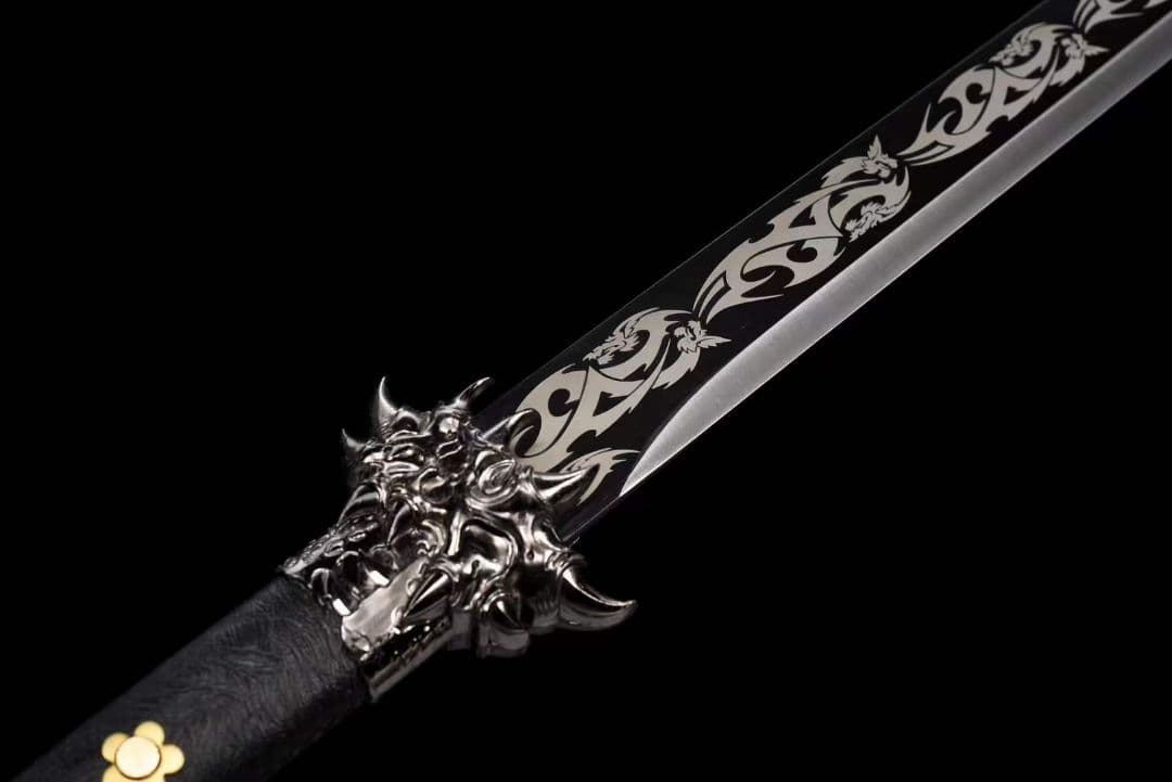 黒金古刀～龍牙唐刀 古兵器   武具　刀装具　日本刀　模造刀