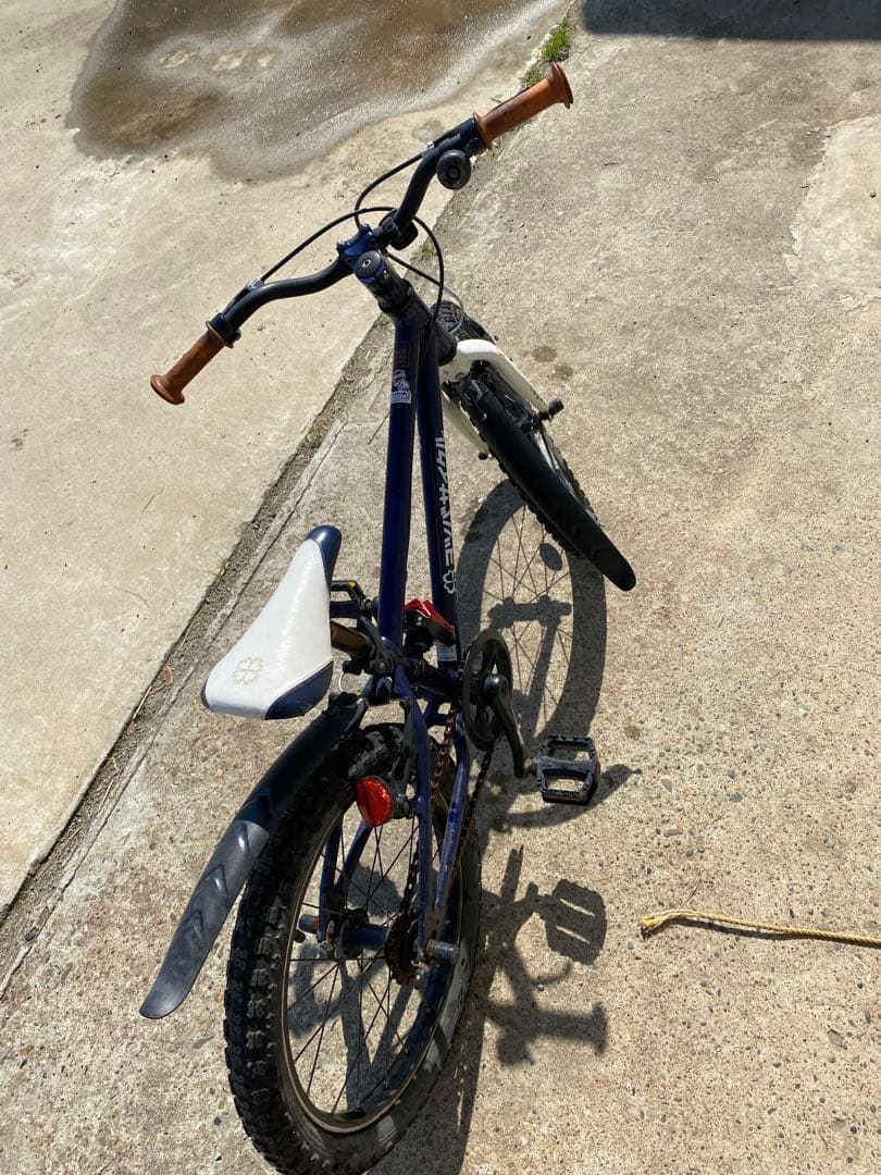 ヨツバサイクル　18インチ　キャプテンネイビー