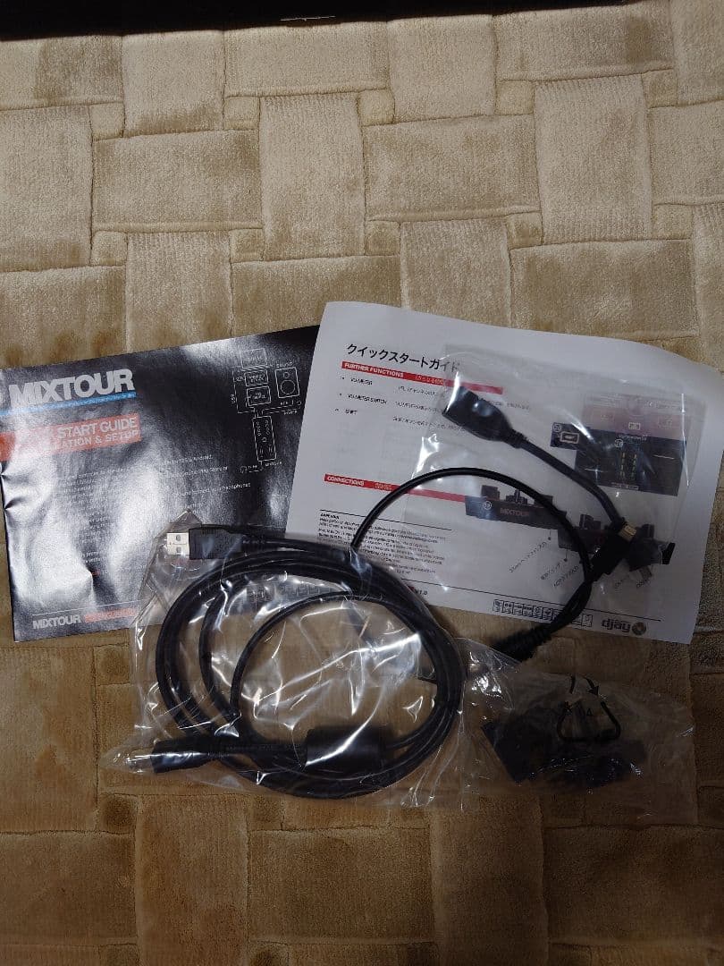 Reloop Mixtour DJコントローラー 専用ケース付き