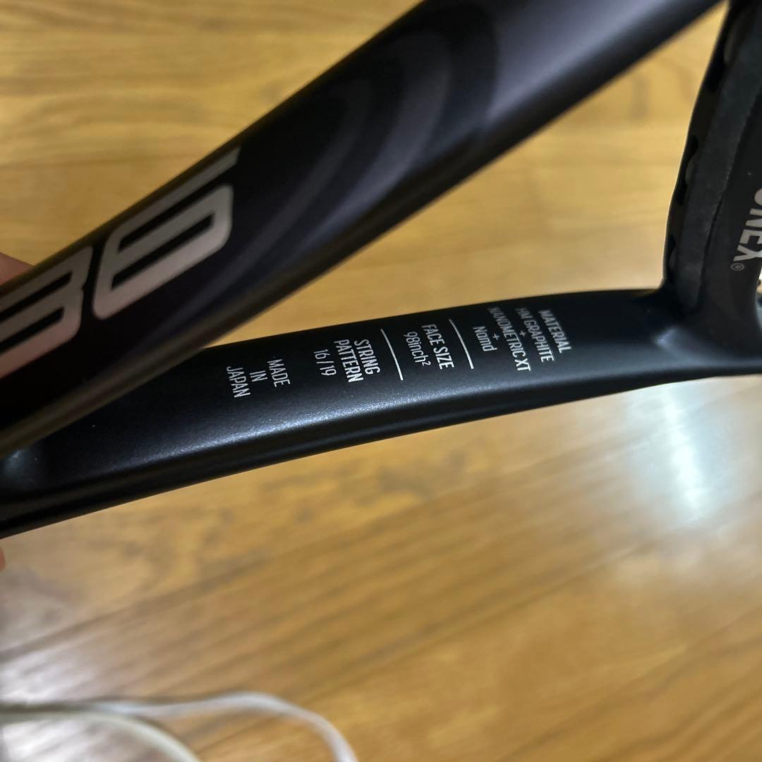 美品 ヨネックス　ブイコア98ギャラクシーブラック　g1