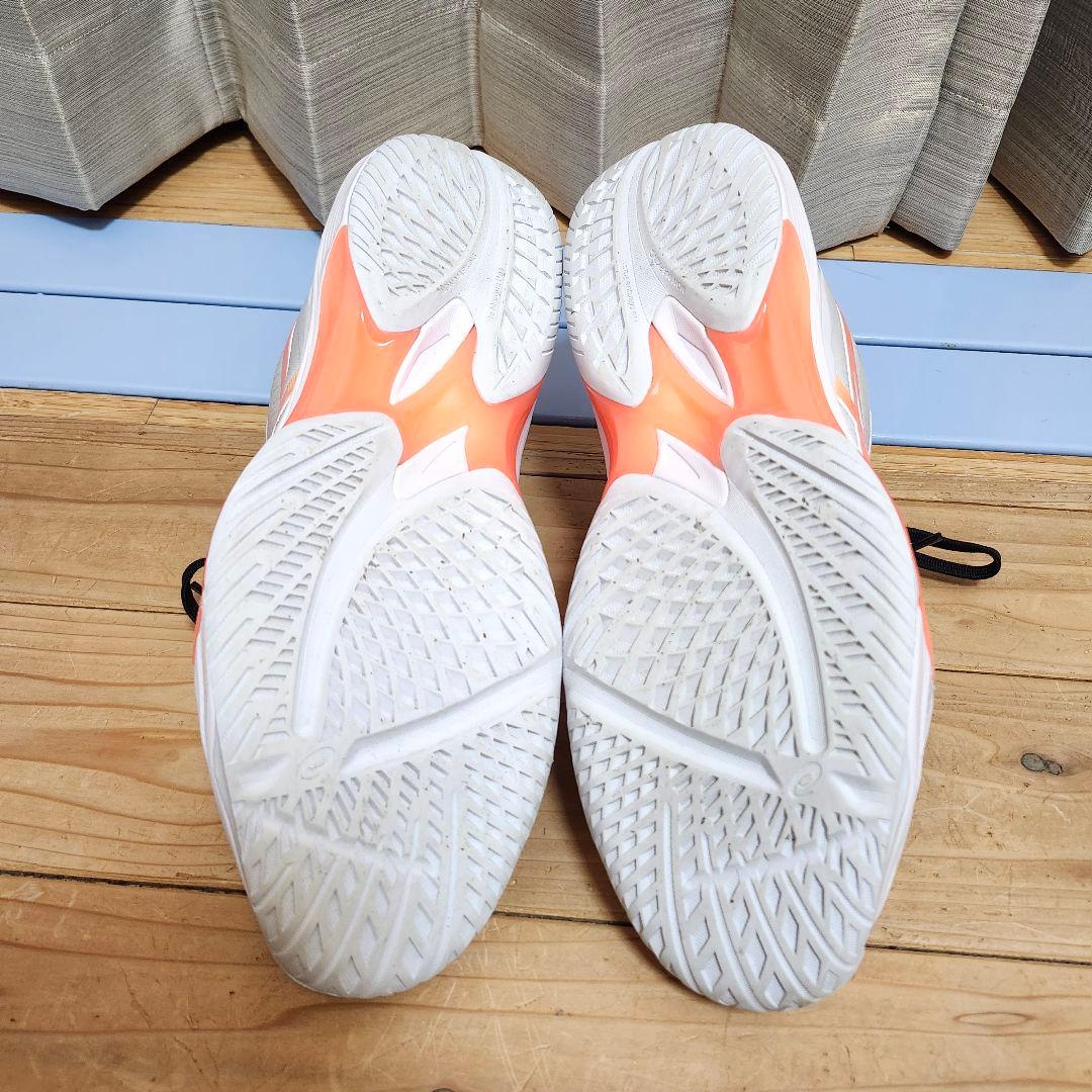 海外限定スカイエリート ASICS バレーボールシューズ ホワイト/オレンジ