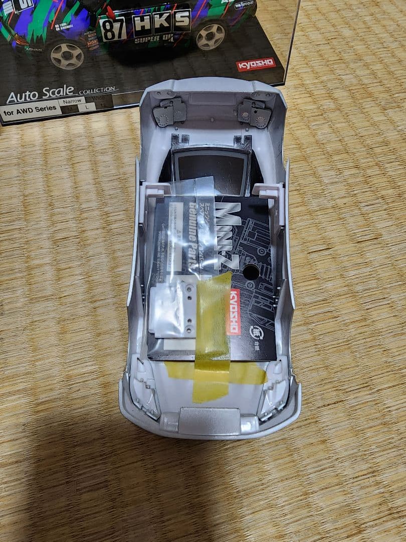 京商 オートスケールイニシャルD AE86未開封とHKSその他使用済みボディ