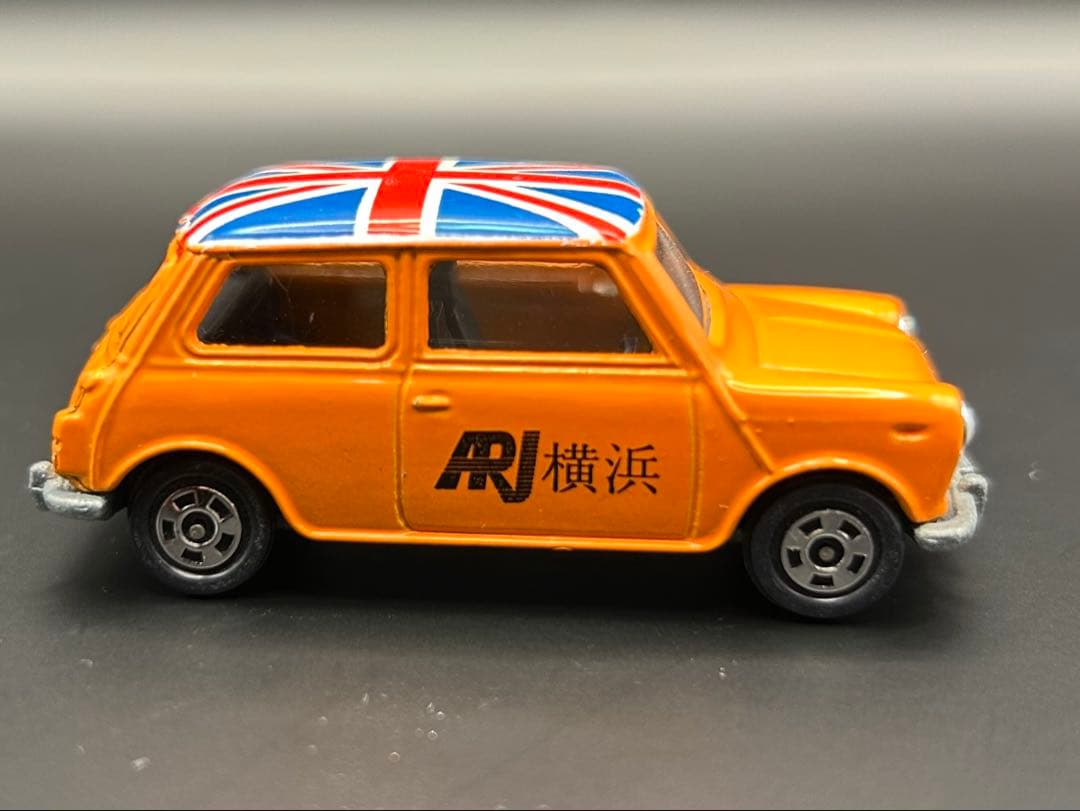 tomica BLMC ミニクーパー ARJ横浜　日本製　トミカ　ミニカー