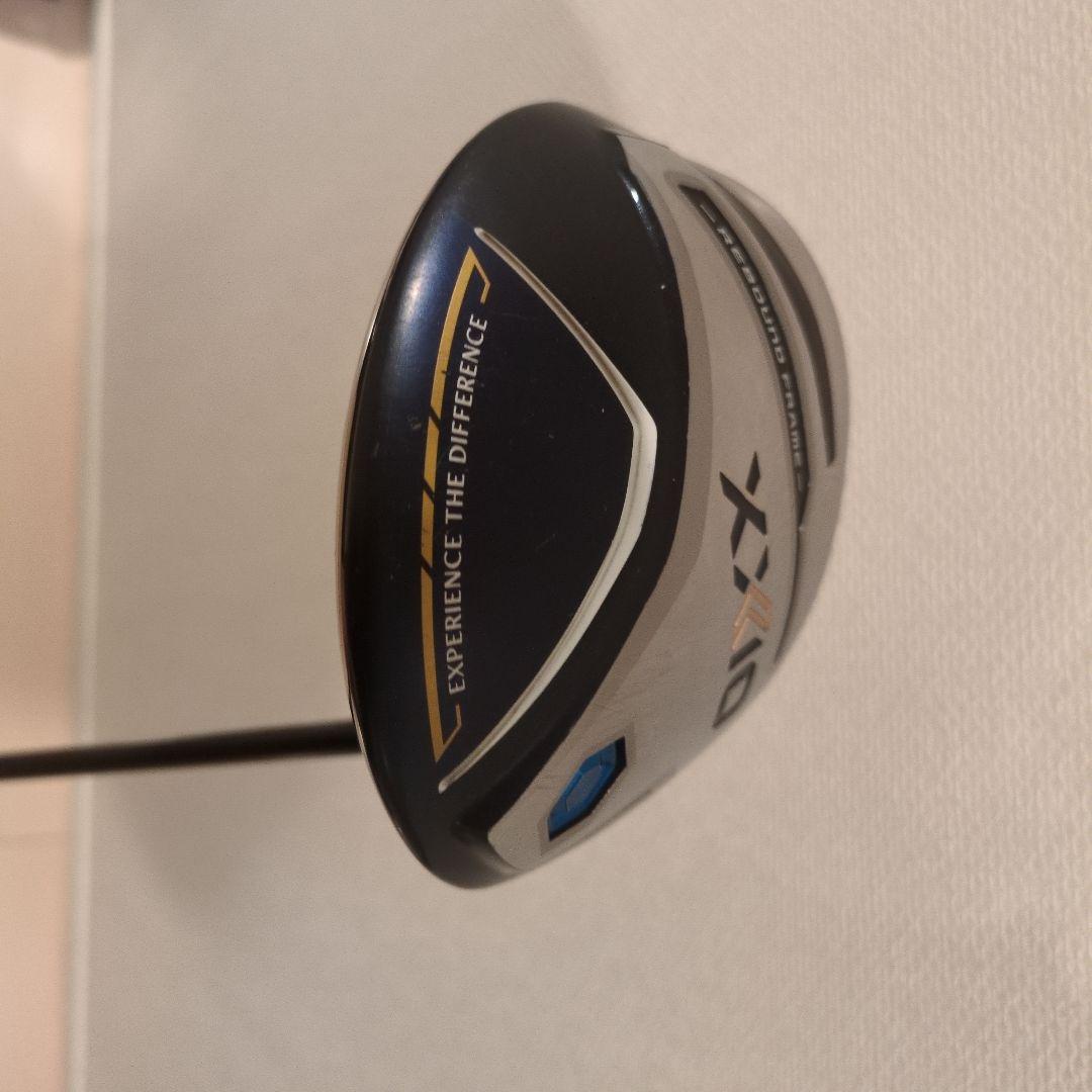 ゼクシオ11ドライバー:10.5度:Sシャフト:純正グリップ:ヘッドカバー付