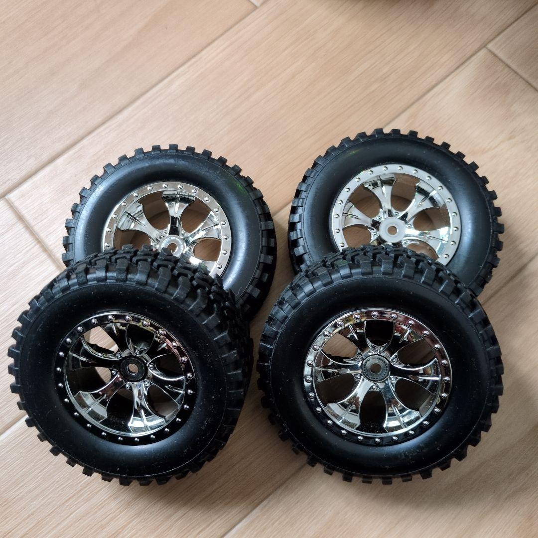 タミヤトヨタTUNDRA　LEDライト付きラジコンカー