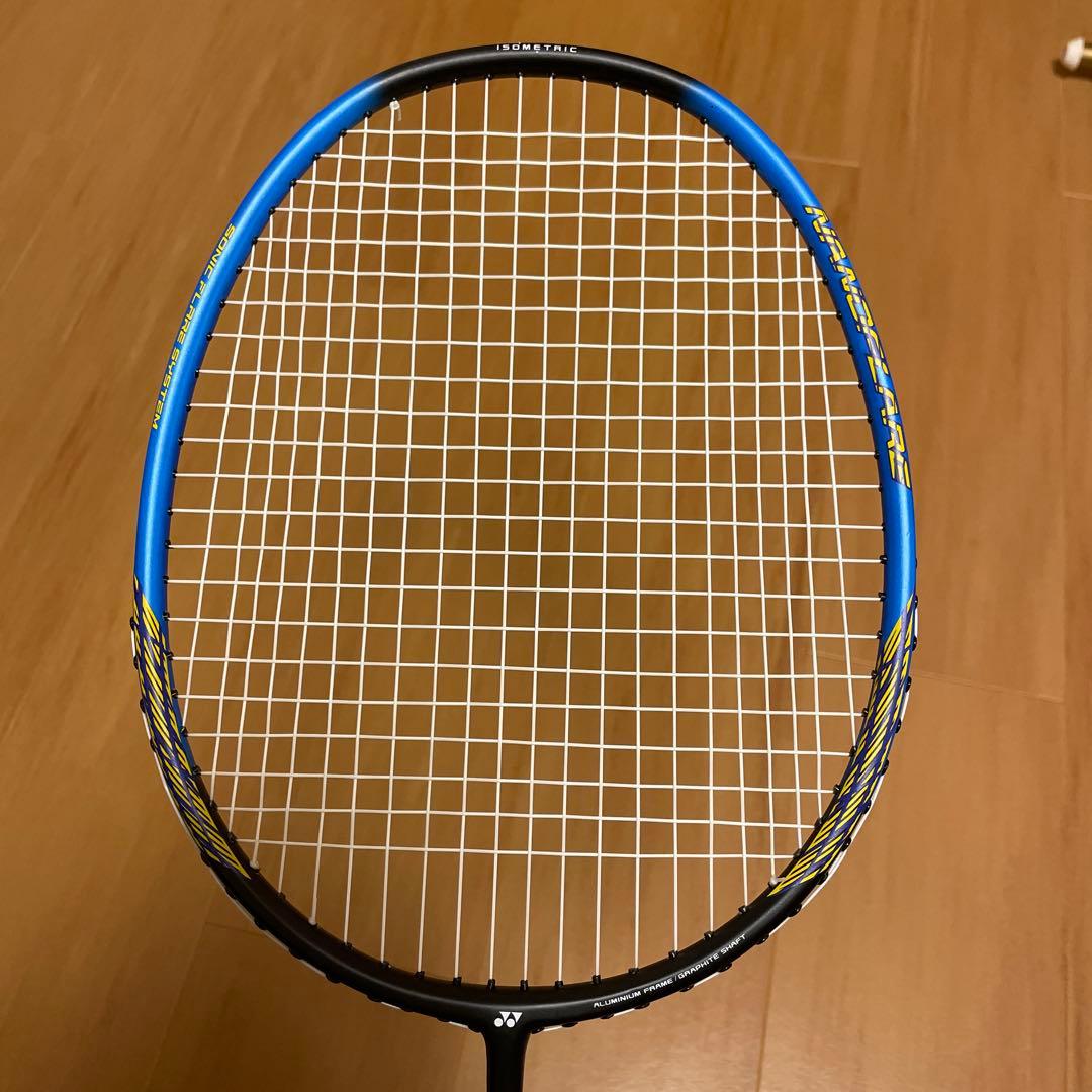 YONEX　ヨネックス　バトミントンラケット　ナノフレア３０