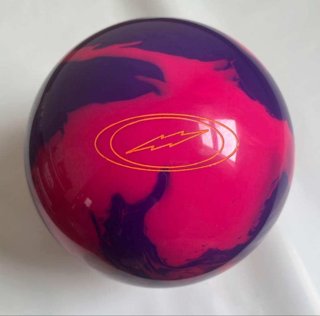 バイトパニックAI ストーム ボウリングボール 15.2ポンド プラグ済