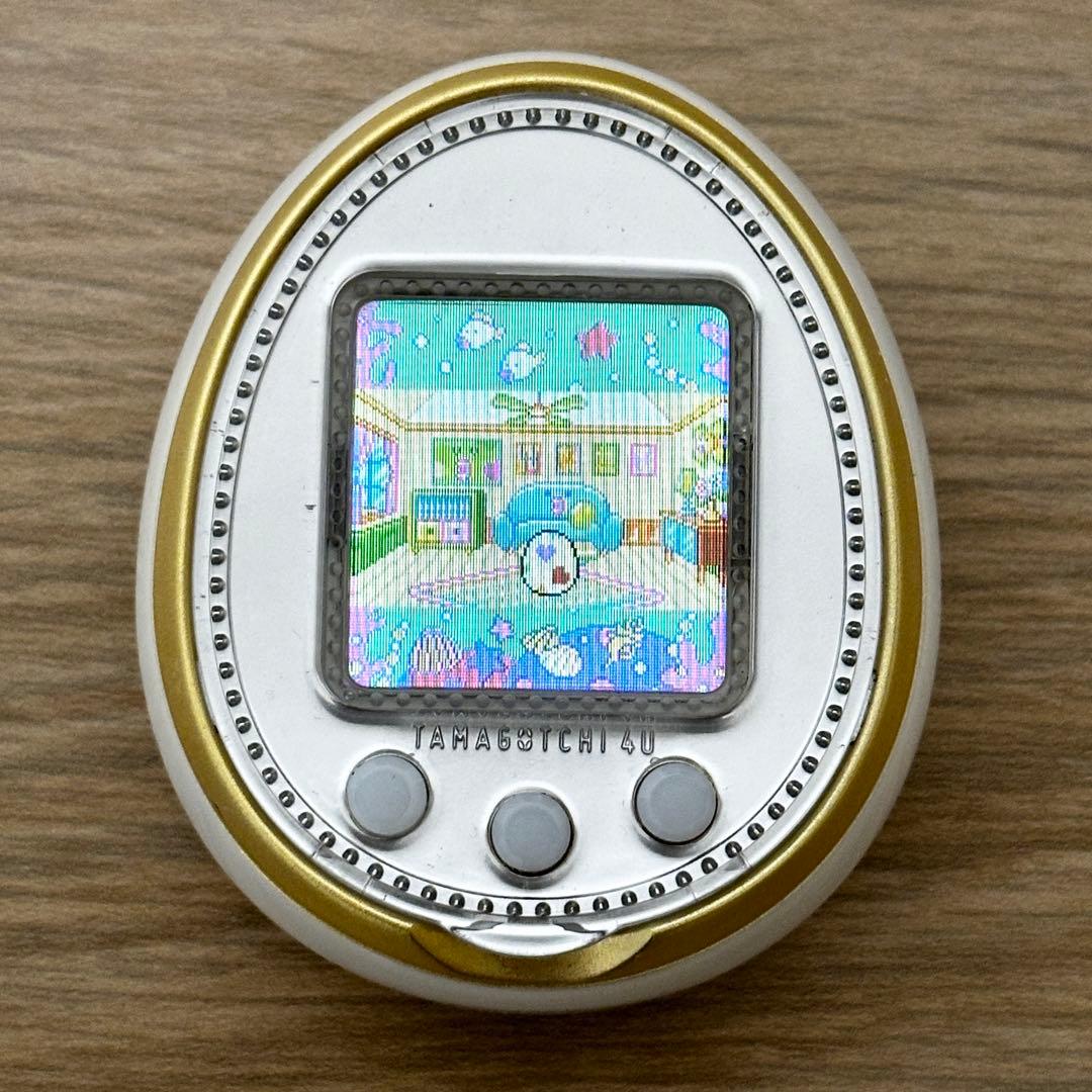 たまごっち 4U ホワイト TAMAGOTCHI