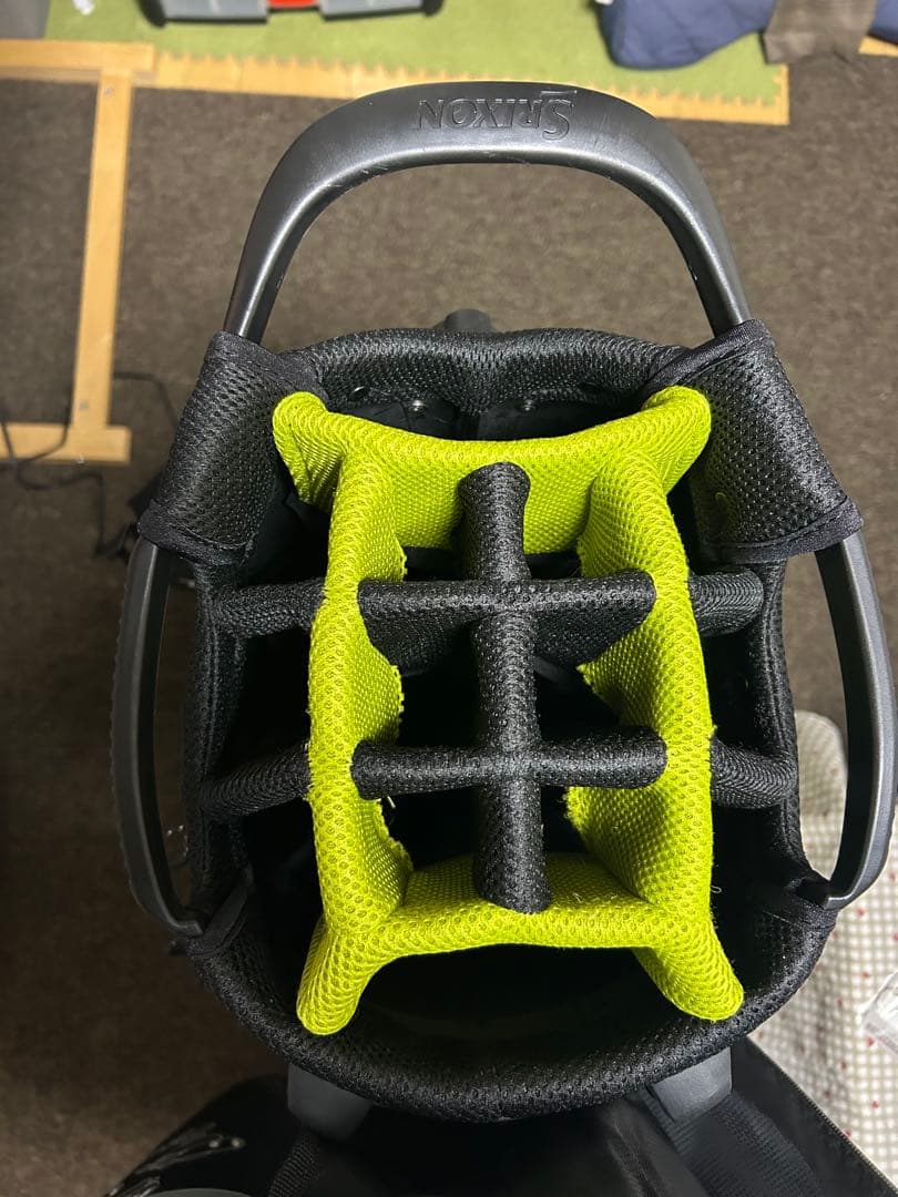 スリクソン　スタンド式キャディバック　10型　14分割