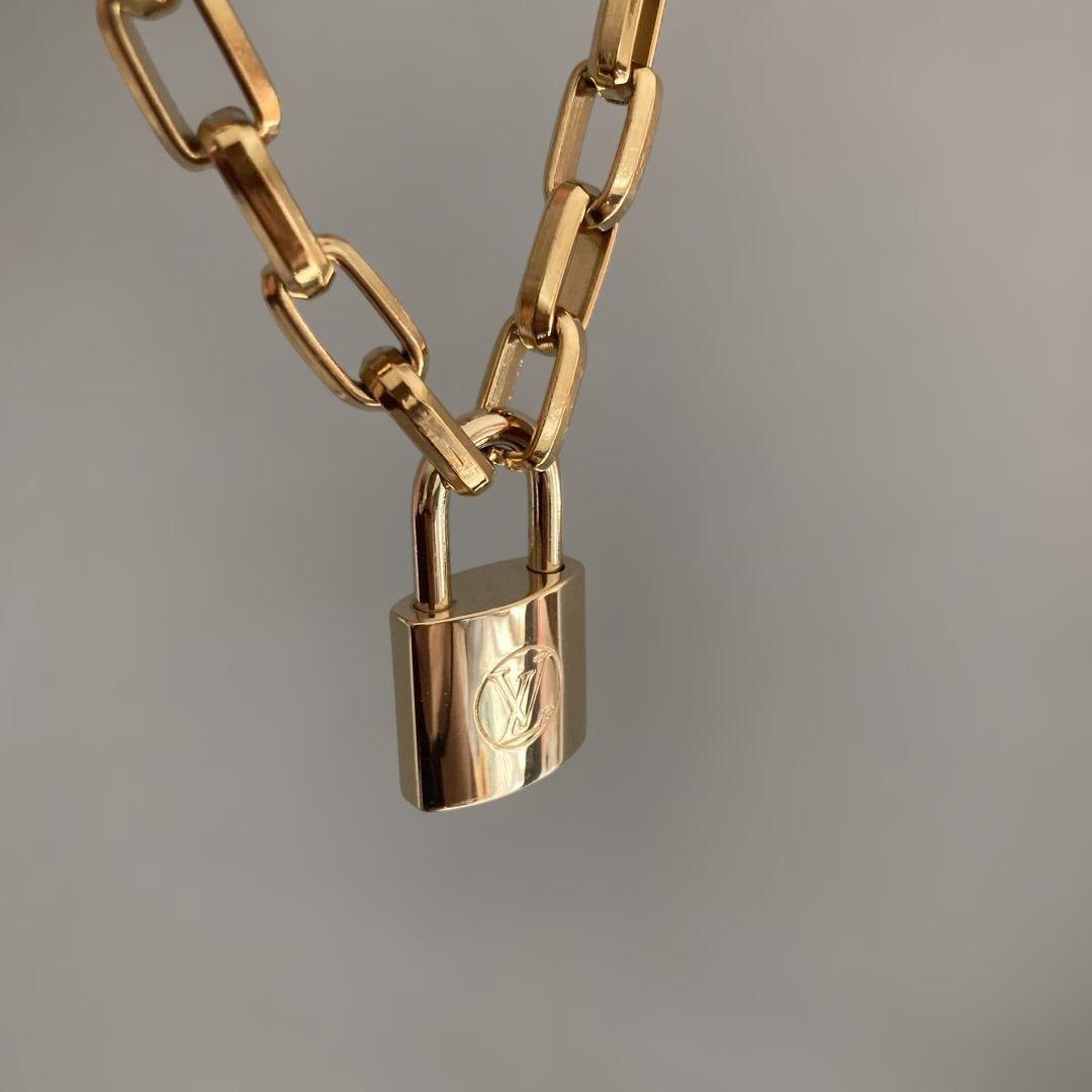 LOUISVUITTON 現行モデル南京錠　エッジカデナお探しの方に