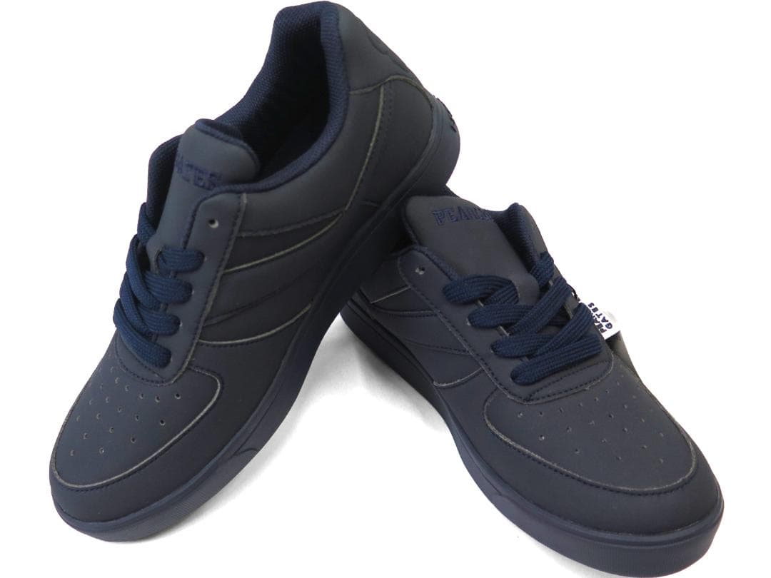 展示品●パーリーゲイツ●ローカット　ソフトスパイク　ゴルフシューズ　24.0cm