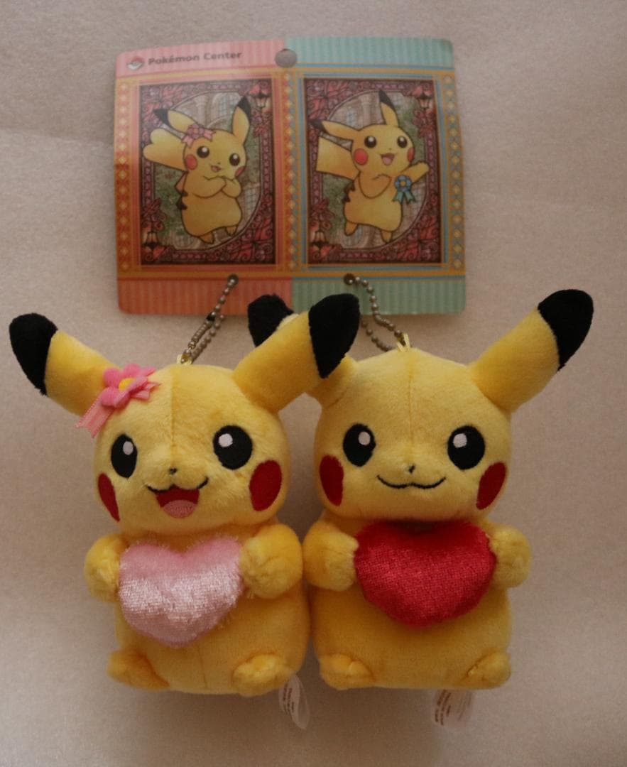 d＋＋ポケモン＋＋　ペアピカチュウ　ハート　ぬいぐるみキーホルダー