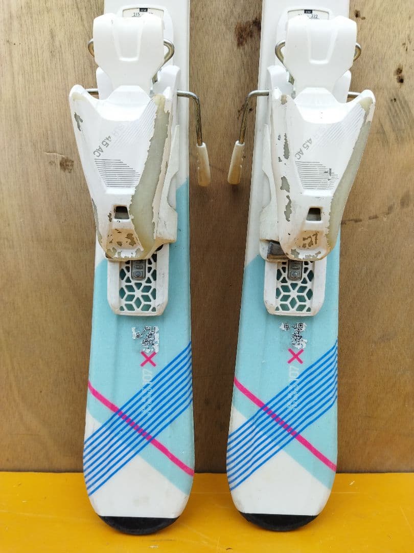 HEAD 　ヘッド　107 子供用　スキー　板　白　青色