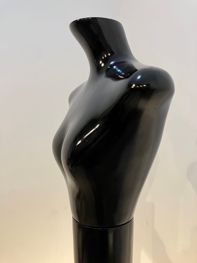 ネオヴィンテージ、80’s、デザイン・トルソー、ポストモダン、シティポップ、