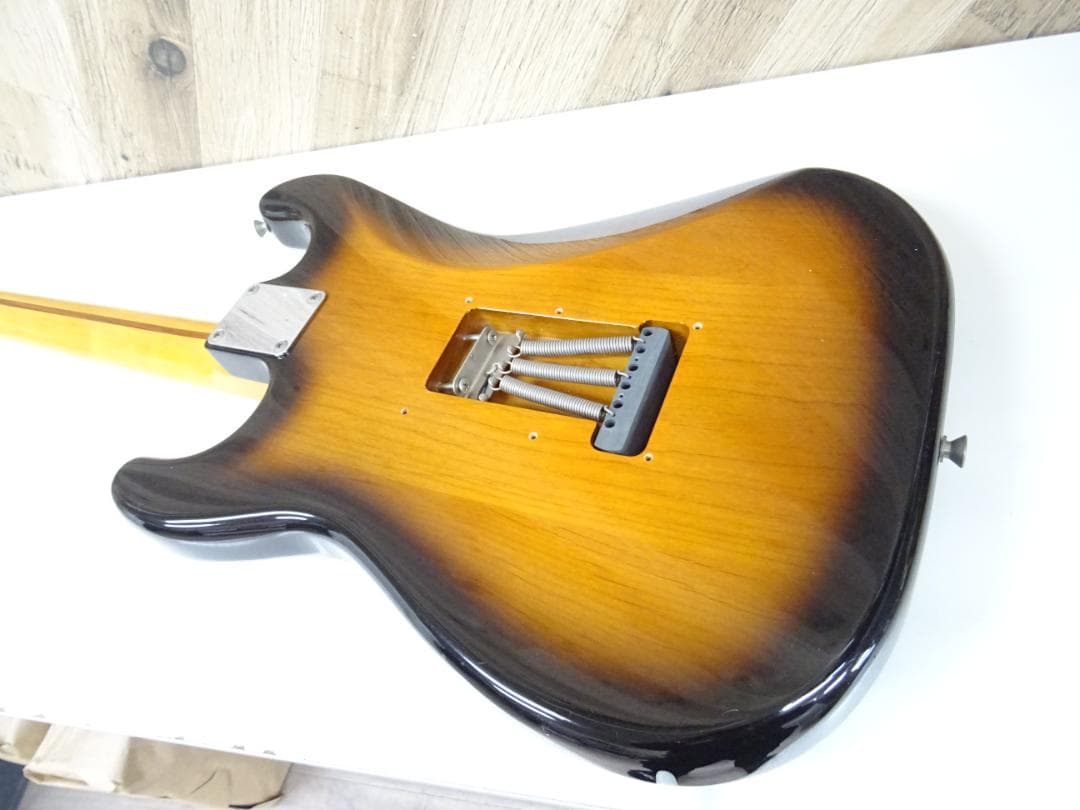 マ*)様 広036 フェンダー エレキギター Rシリアル