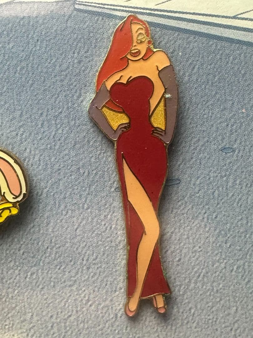 ロジャーラビット 10周年記念 ピンバッジコレクション 証明書付き ディズニー