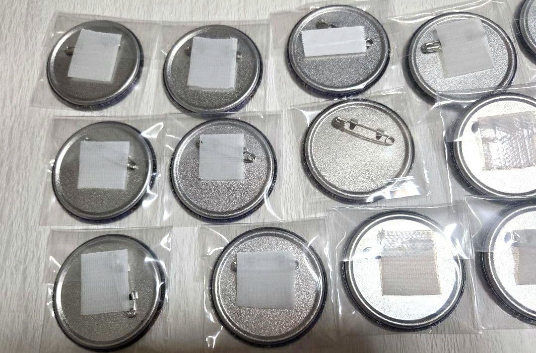 ツイステ ルーク 缶バッジ ハロウィン グロマス　グリッター缶バッジ 痛バ