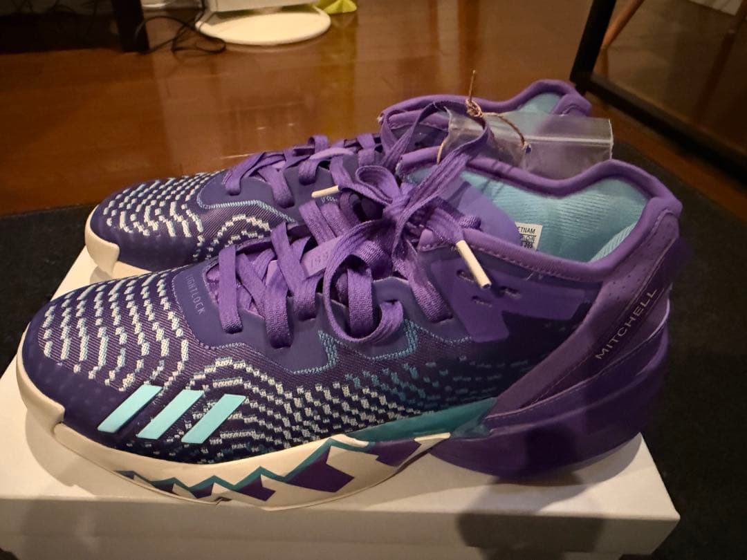 新品！adidas D.O.N Issue 4！ドノバンミッチェルモデル！